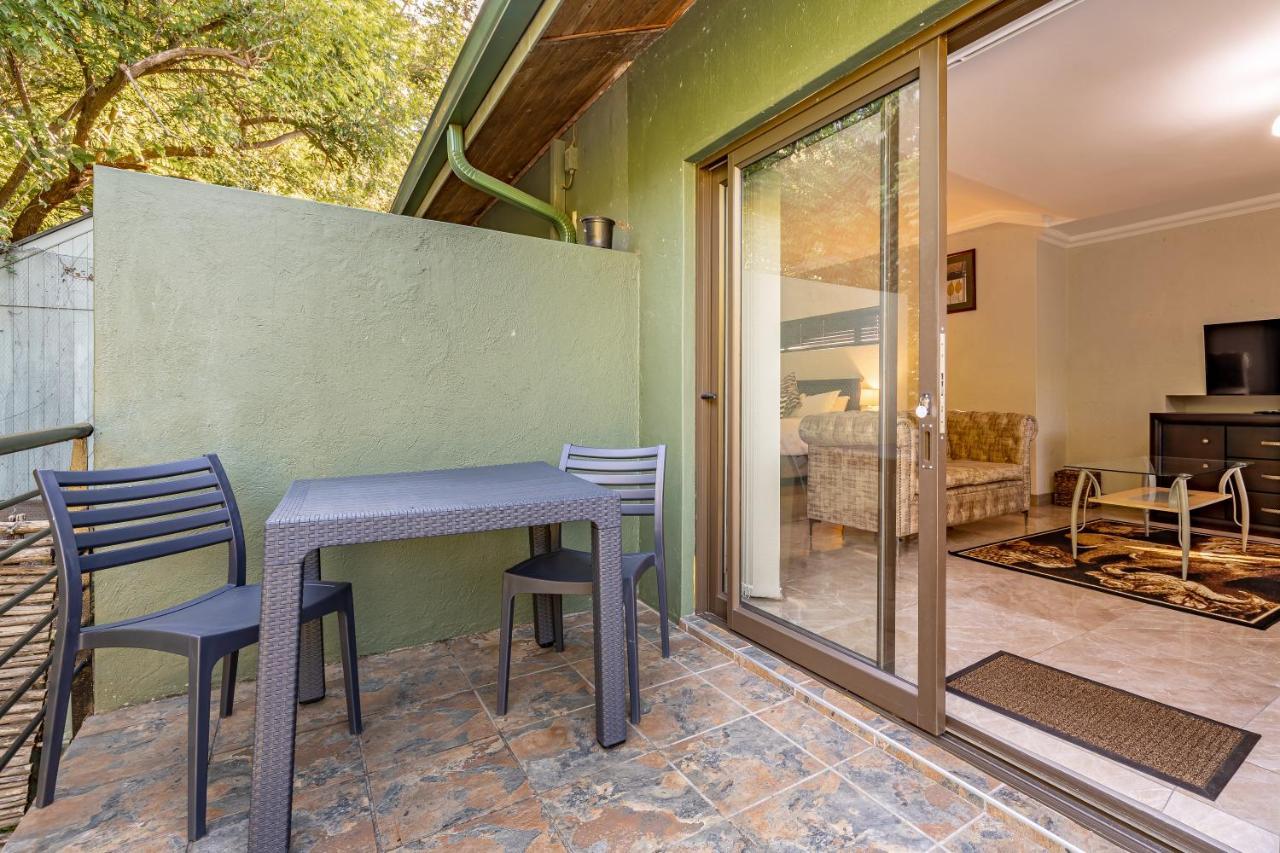 Joern'S Gaestehaus Mbombela Kültér fotó