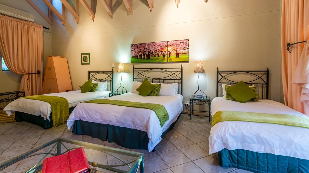 Joern'S Gaestehaus Mbombela Szoba fotó