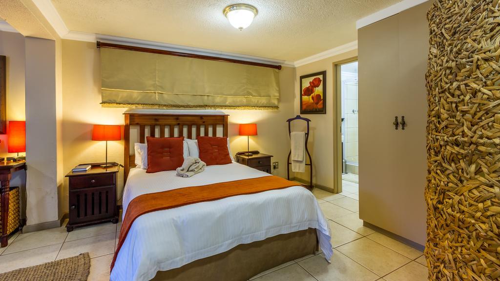 Joern'S Gaestehaus Mbombela Szoba fotó