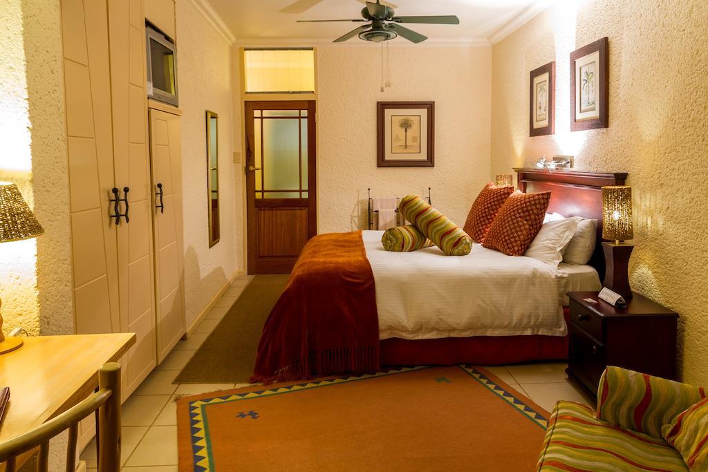 Joern'S Gaestehaus Mbombela Szoba fotó